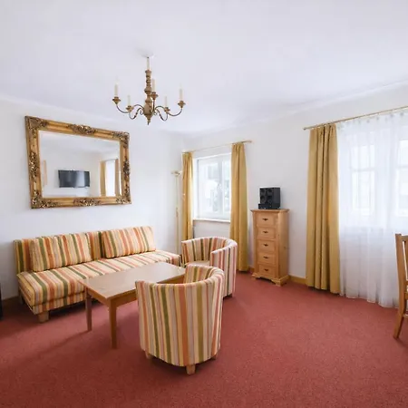 מלון דירות Stadthotel Carinthia 3*