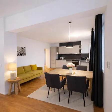 Stadthotel Carinthia 3*