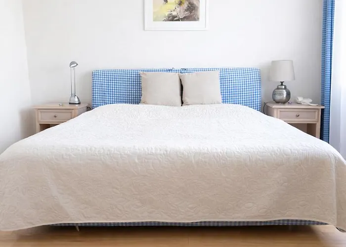 Stadthotel Carinthia מלון דירות